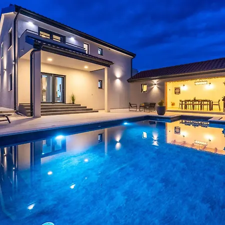 My Dalmatia - Mirta With Private Pool Dom wakacyjny *