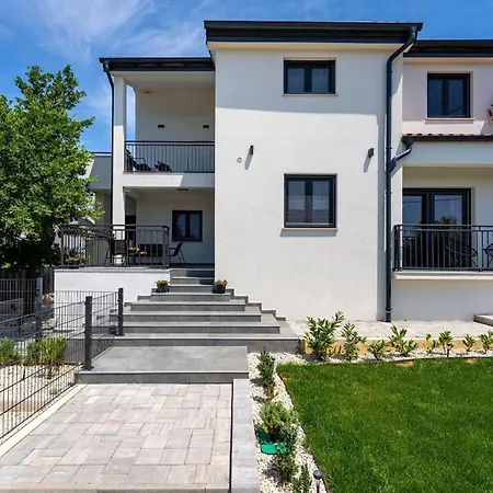 My Dalmatia - Mirta With Private Pool *